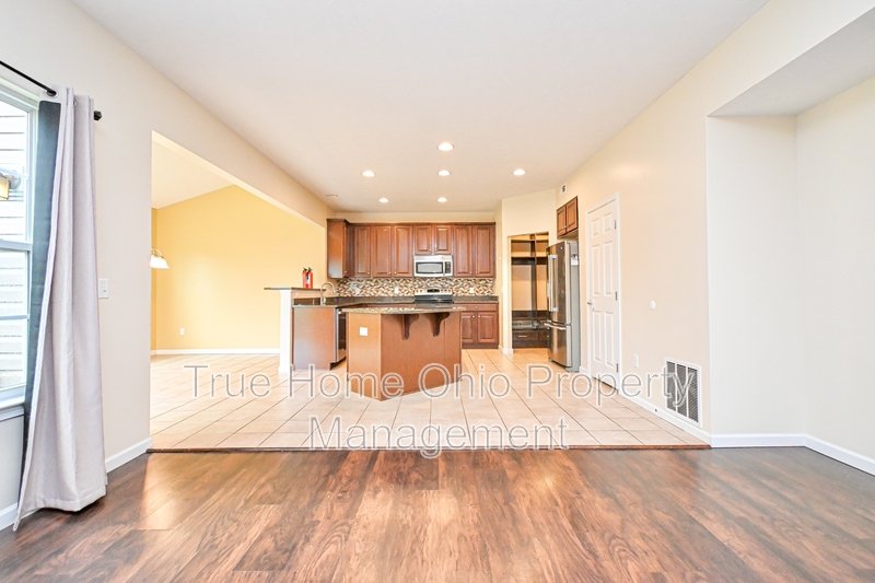 8453 Forest Valley Drive property image