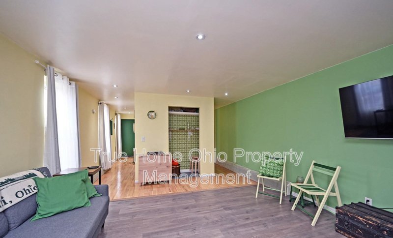 118 E Liberty Street - B property image
