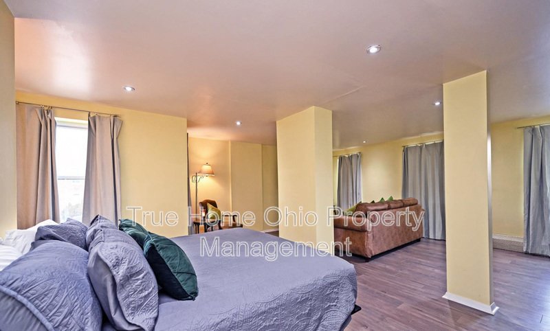 118 E Liberty Street - B property image