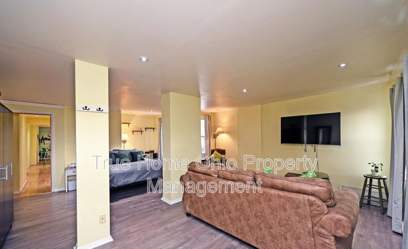 118 E Liberty Street - B property image