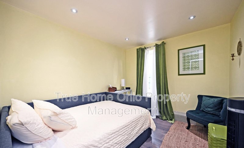 118 E Liberty Street - B property image