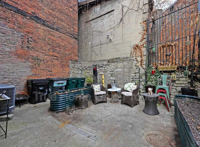 118 E Liberty Street - D property image