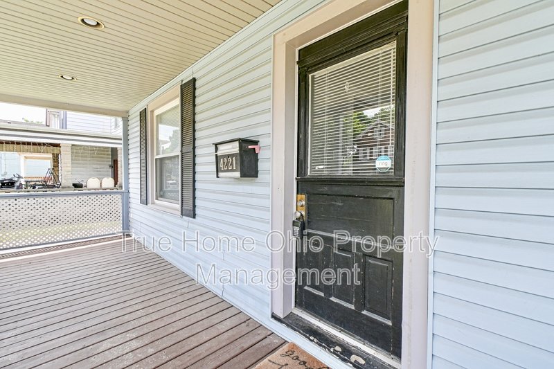 4221 Bell Street property image