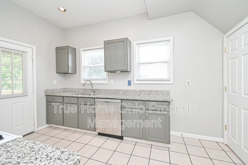 4221 Bell Street property image