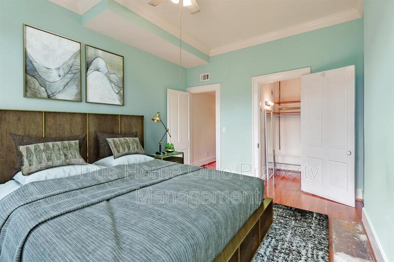 1427 Main St property image