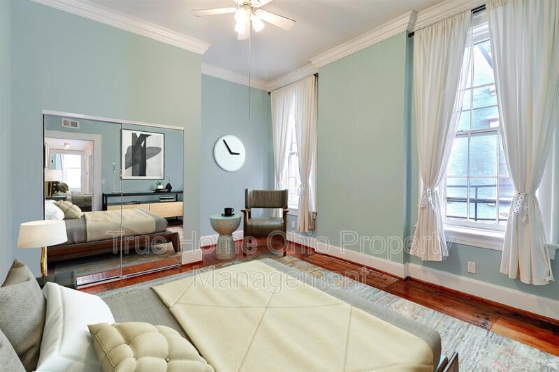 1427 Main St property image