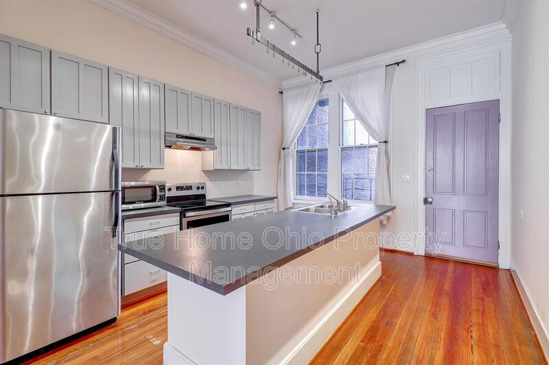 1427 Main St property image