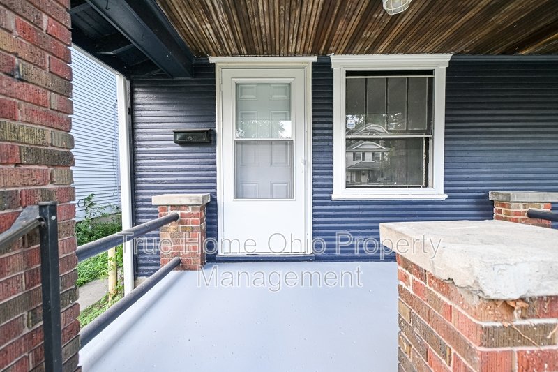 312-314 Pointview Avenue - 314 property image