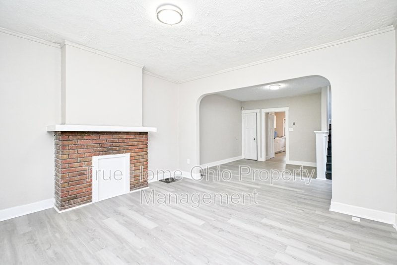 312-314 Pointview Avenue - 314 property image