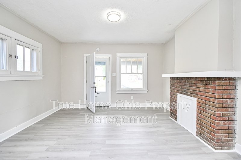 312-314 Pointview Avenue - 314 property image