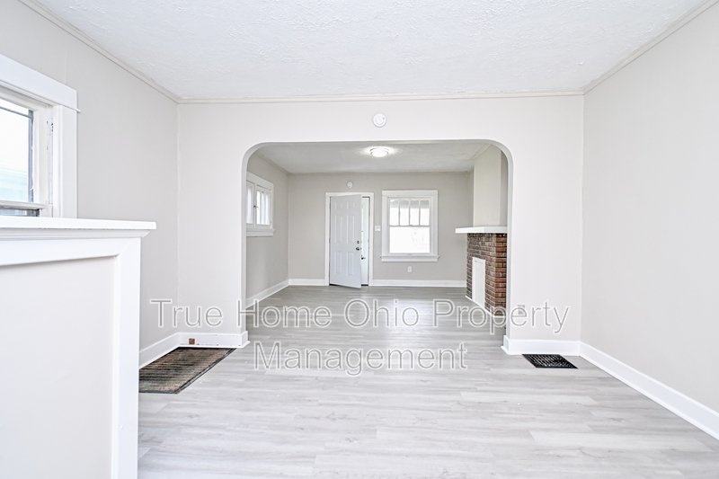 312-314 Pointview Avenue - 314 property image