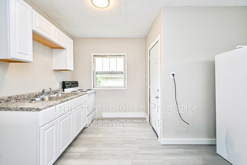 312-314 Pointview Avenue - 314 property image