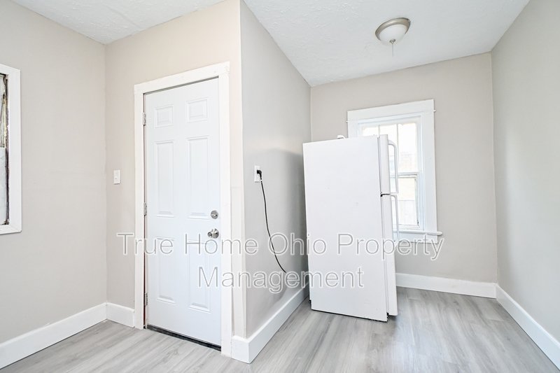 312-314 Pointview Avenue - 314 property image