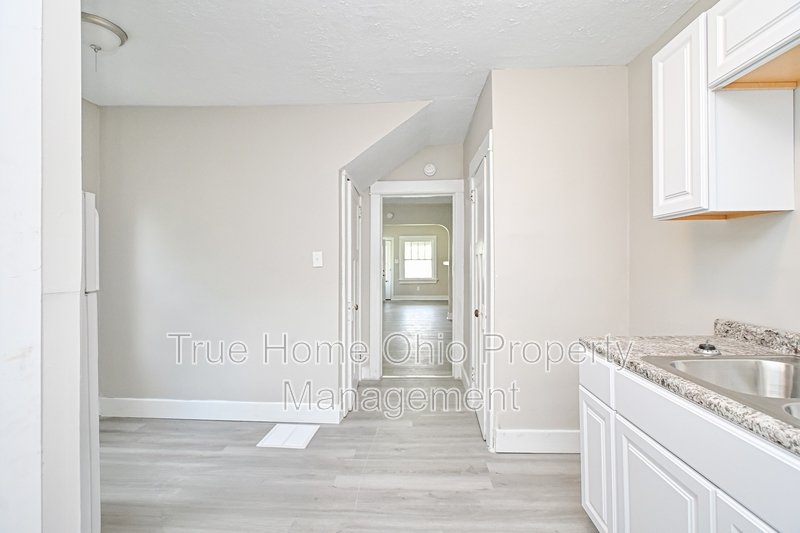 312-314 Pointview Avenue - 314 property image