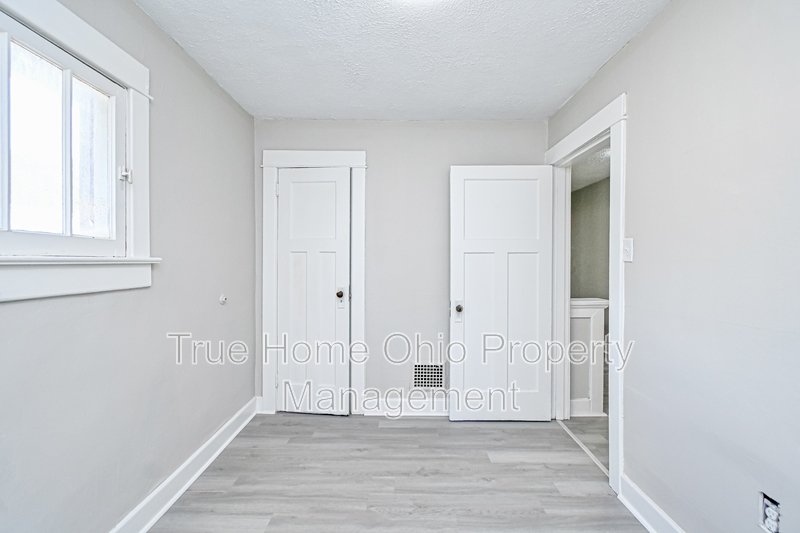 312-314 Pointview Avenue - 314 property image
