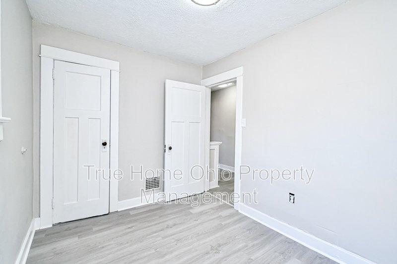312-314 Pointview Avenue - 314 property image