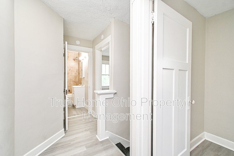312-314 Pointview Avenue - 314 property image