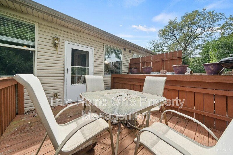 526 Clinton Springs Avenue - D property image
