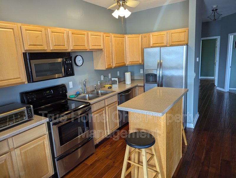526 Clinton Springs Avenue - D property image