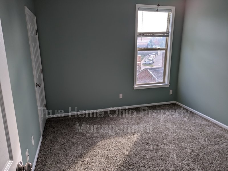 526 Clinton Springs Avenue - D property image