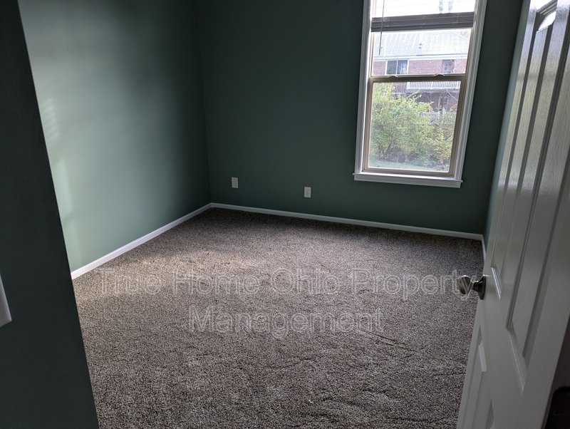 526 Clinton Springs Avenue - D property image