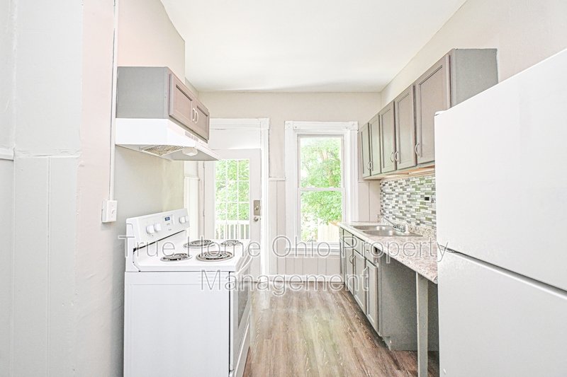 3131 Harvard Ave property image