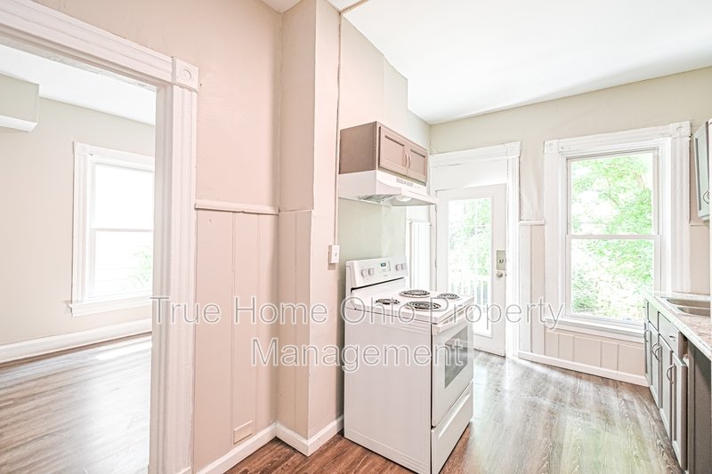 3131 Harvard Ave property image