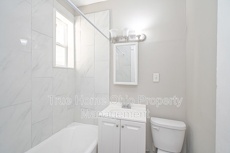 3131 Harvard Ave property image
