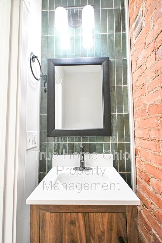2823 Ashland Avenue property image