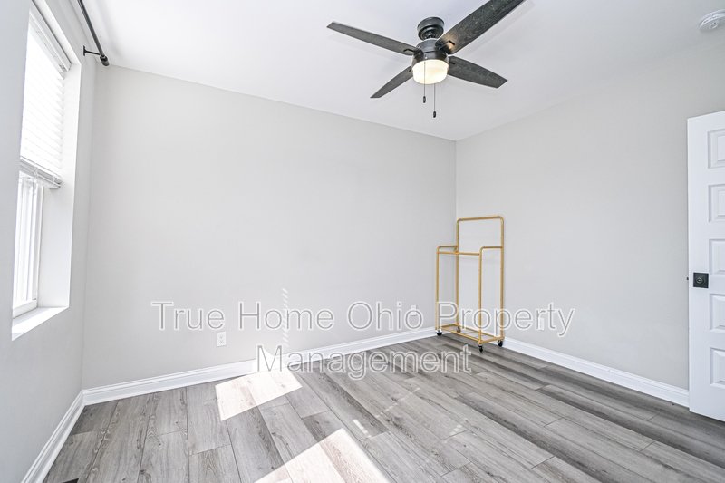 2823 Ashland Avenue property image