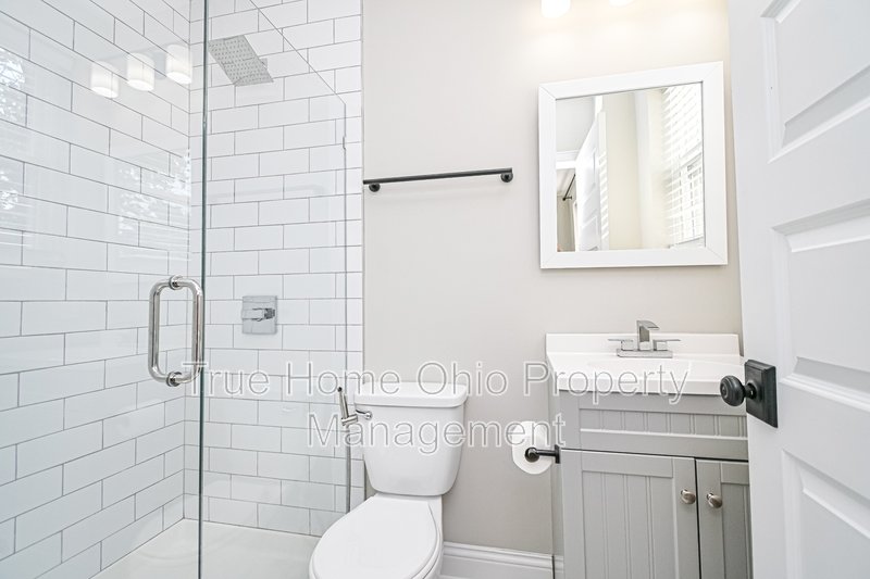 2823 Ashland Avenue property image