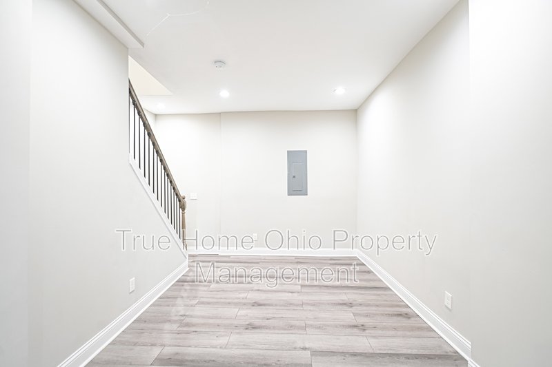 2823 Ashland Avenue property image
