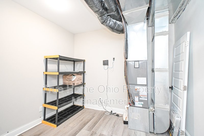 2823 Ashland Avenue property image