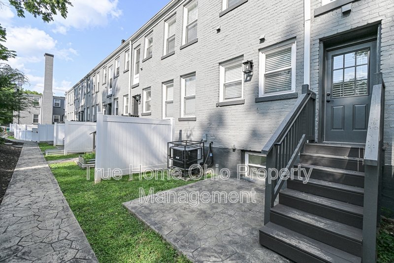 2823 Ashland Avenue property image