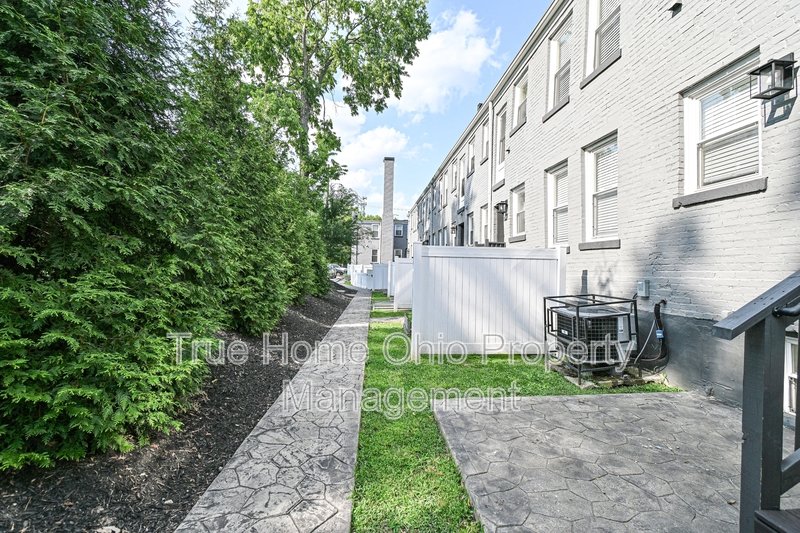 2823 Ashland Avenue property image