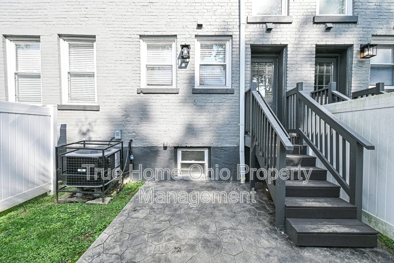 2823 Ashland Avenue property image