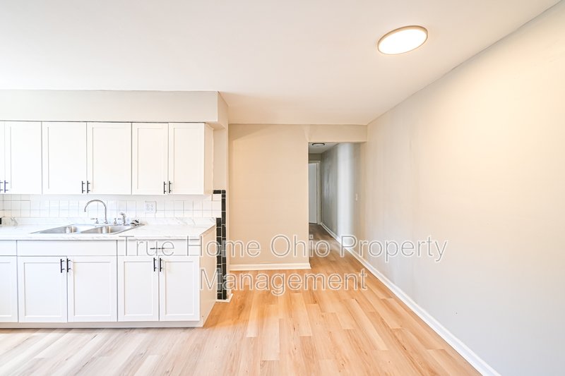 7139 Eastlawn Drive - 4 property image