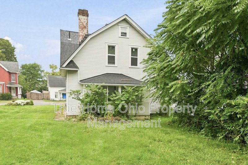 30-32 Lagonda Ave - 32 property image