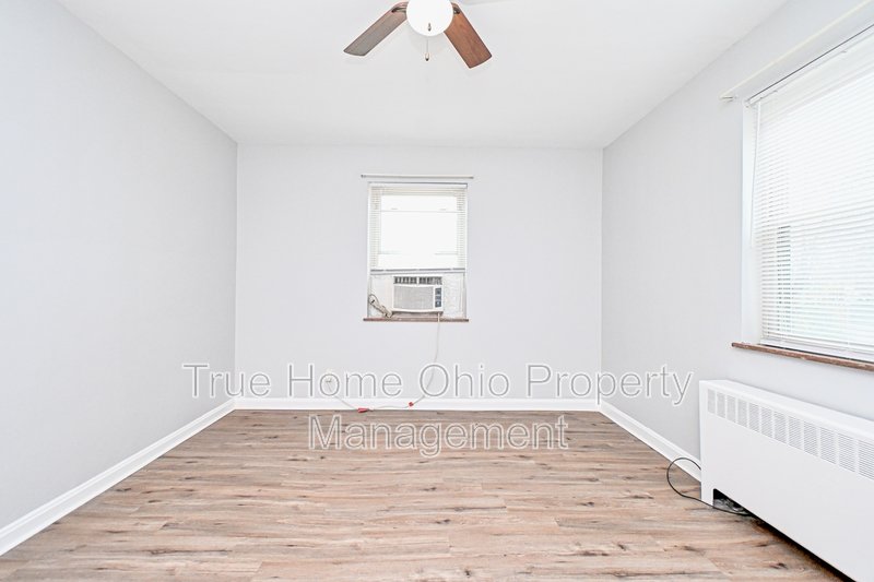 5541 Montgomery Road - 3 property image