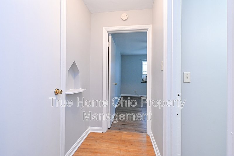 5541 Montgomery Road - 3 property image