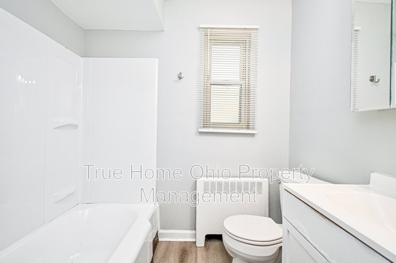5541 Montgomery Road - 3 property image