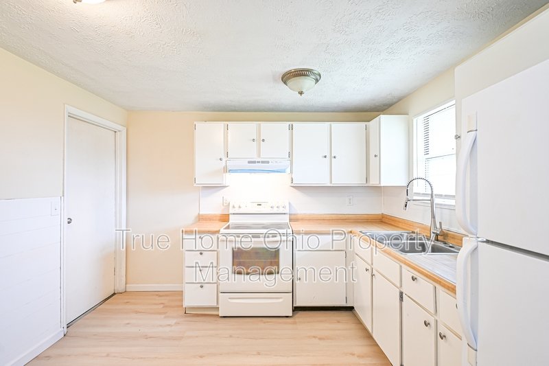 6171 Little Creek Court property image