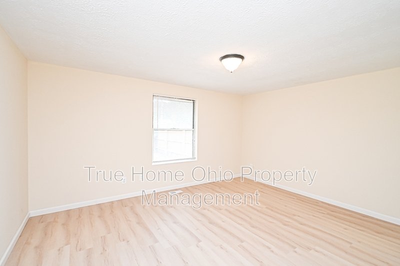 6171 Little Creek Court property image