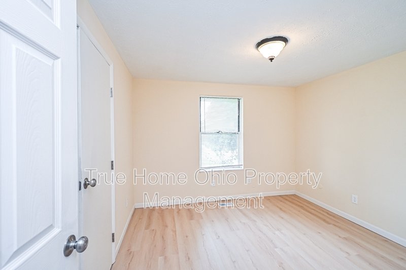 6171 Little Creek Court property image