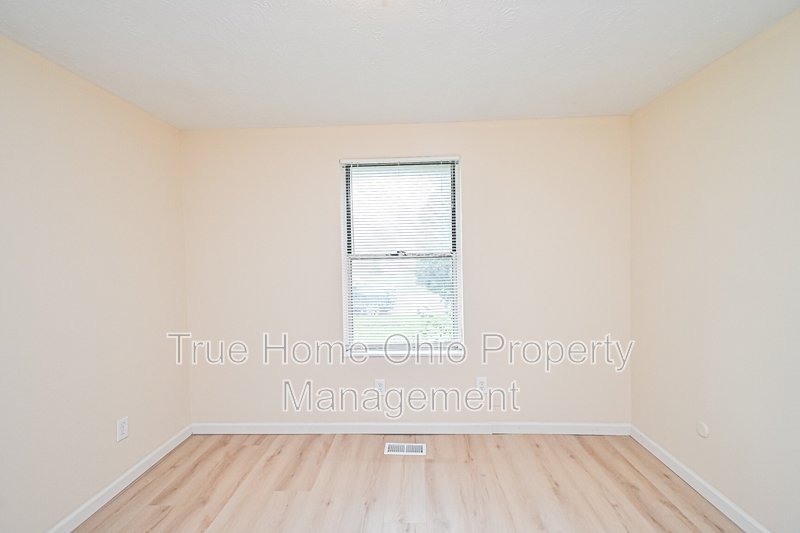 6171 Little Creek Court property image