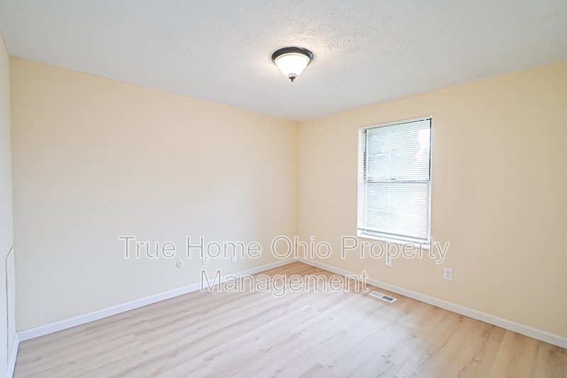 6171 Little Creek Court property image