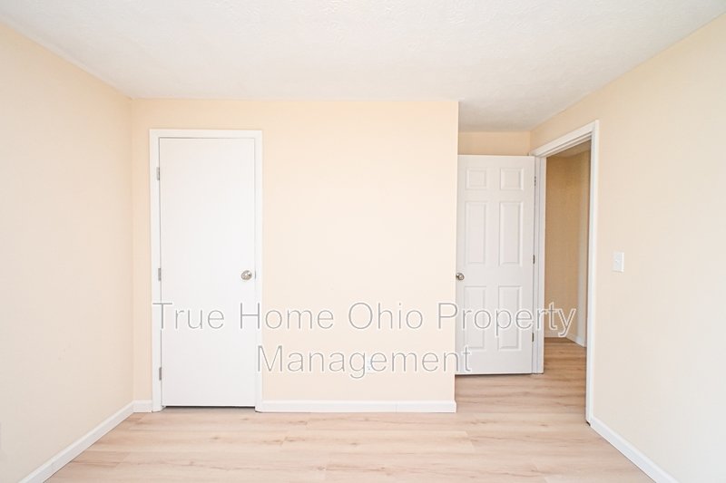 6171 Little Creek Court property image
