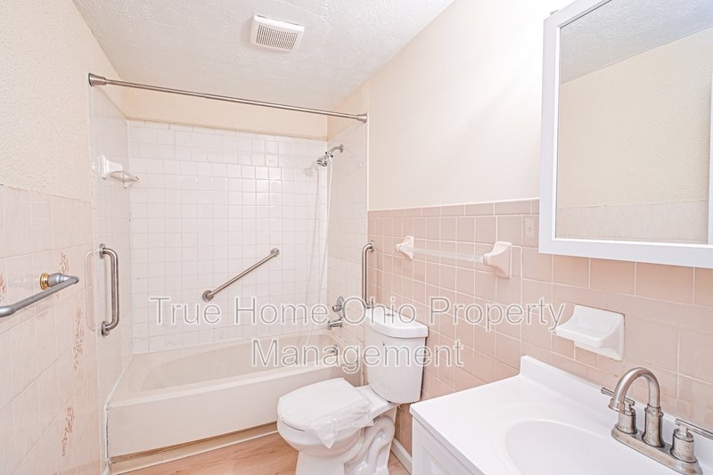 6171 Little Creek Court property image